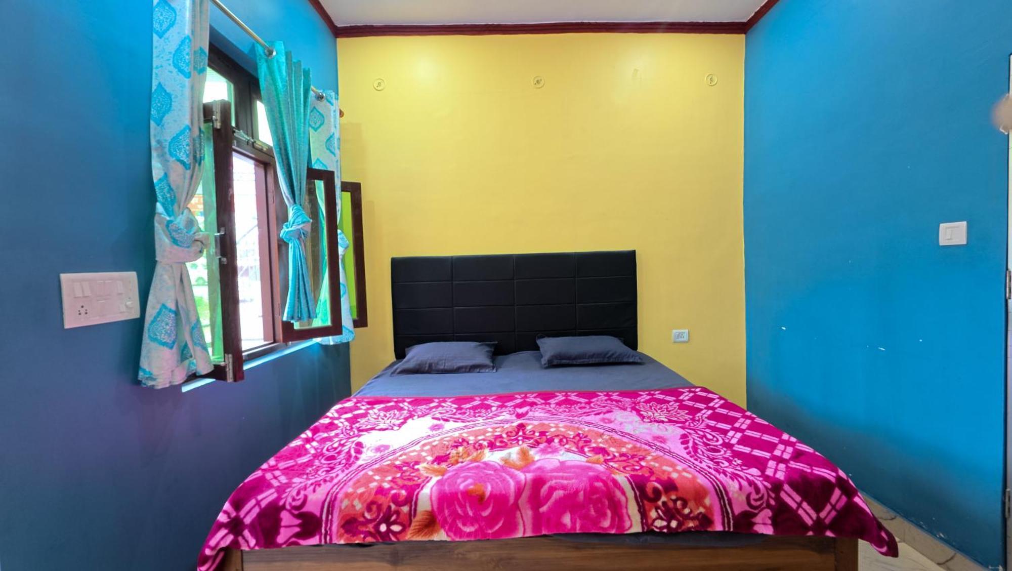 Mahi Restaurant & Guest House Almora Eksteriør billede